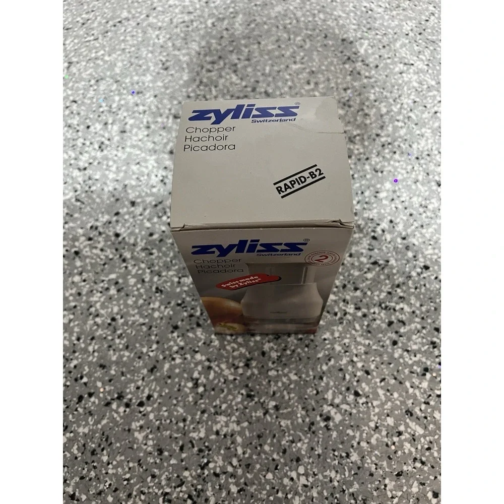 Zyliss Switzerland Manual Food Chopper, Super 80! New!